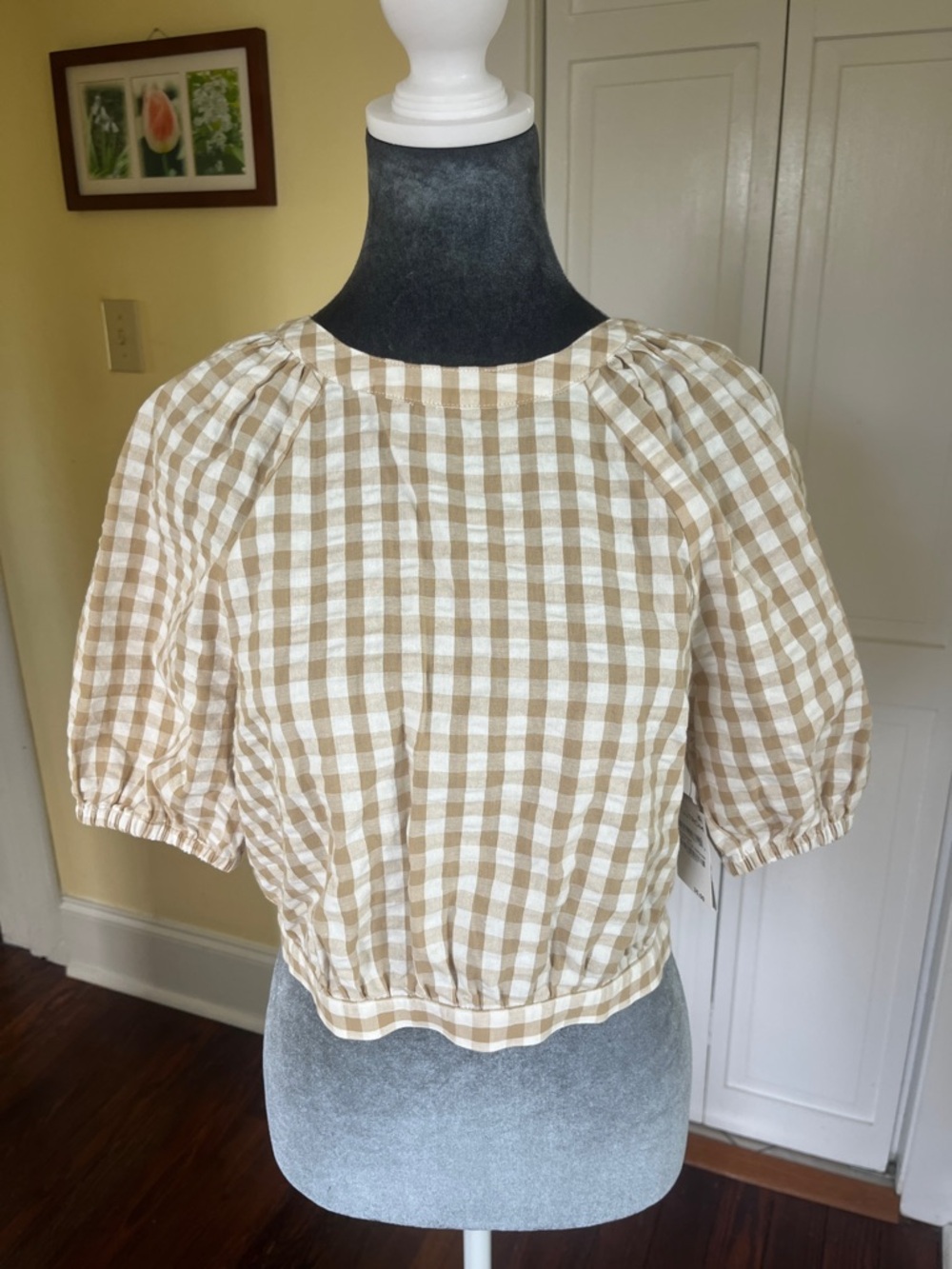 Nordstrom bp Beige and White Gingham Puff Sleeve Tie-Back Top